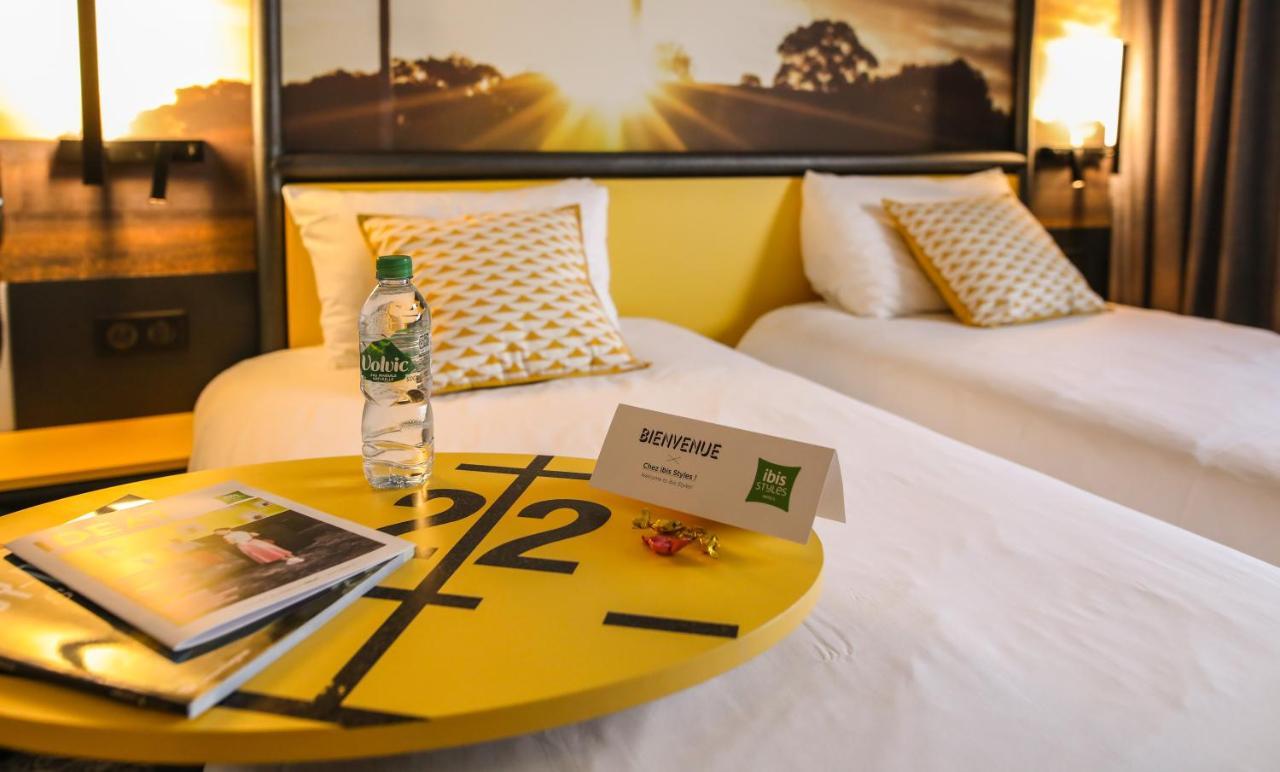 Ibis Styles Clermont-Ferrand Republique Hotel Exterior photo